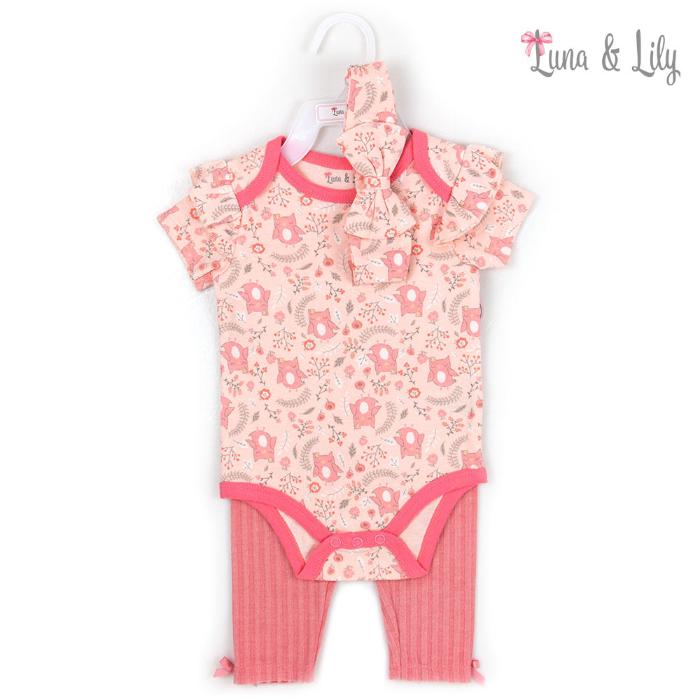Baby outfit with pink floral pattern on a white background, featuring the brand 'Luna &amp; Lily'.